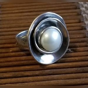 Silpada Sterling Silver Pearl Ring